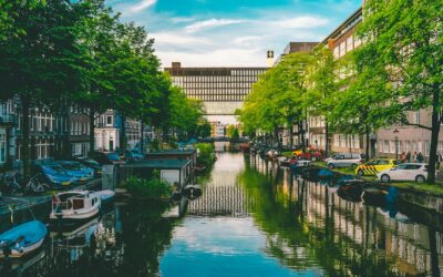 Amsterdam-Inspired Luxury Kosher Cruises That Feel Easy And Meaningful