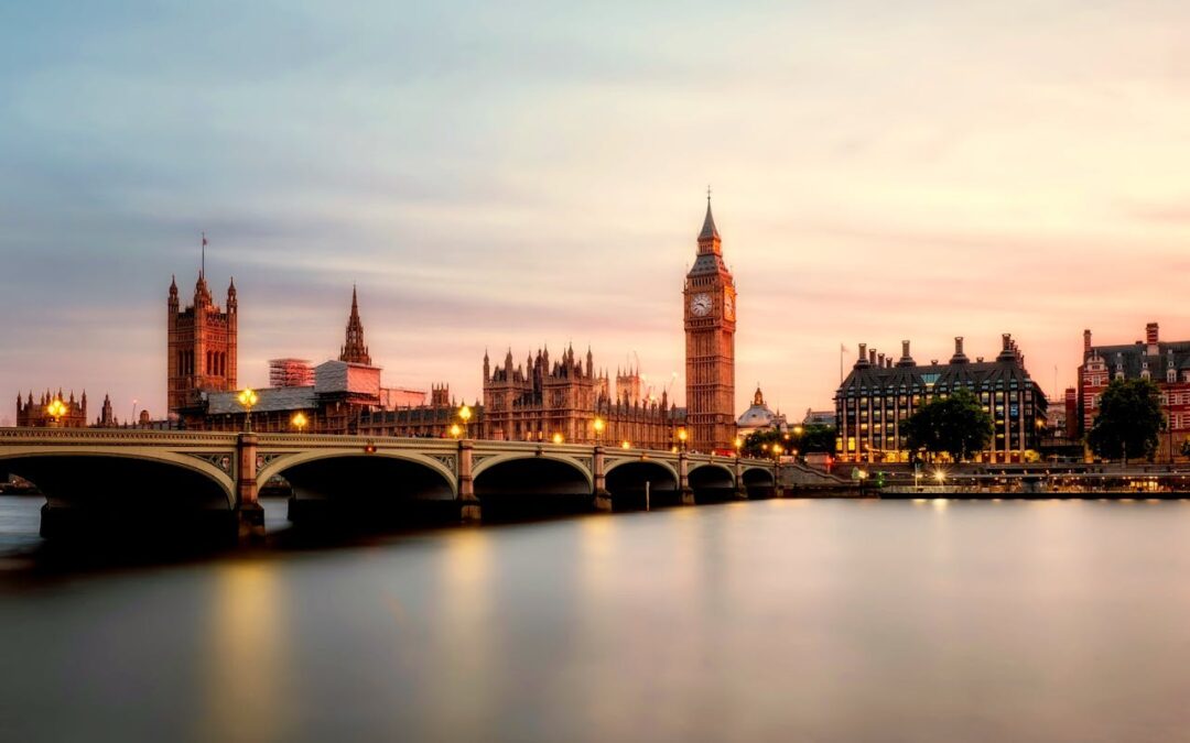 Why Kosher Europe Tours Make Amsterdam Feel Like A Floating Home